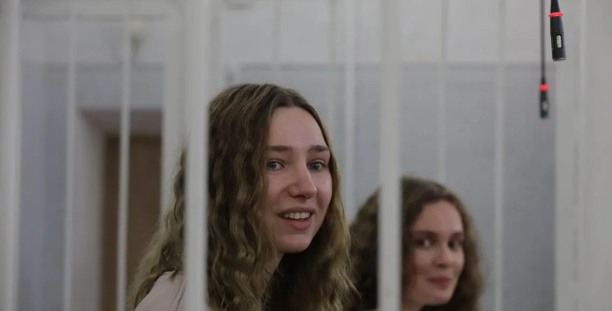 Дарья Чульцова и Екатерина Андреева в суде / "Белсат"