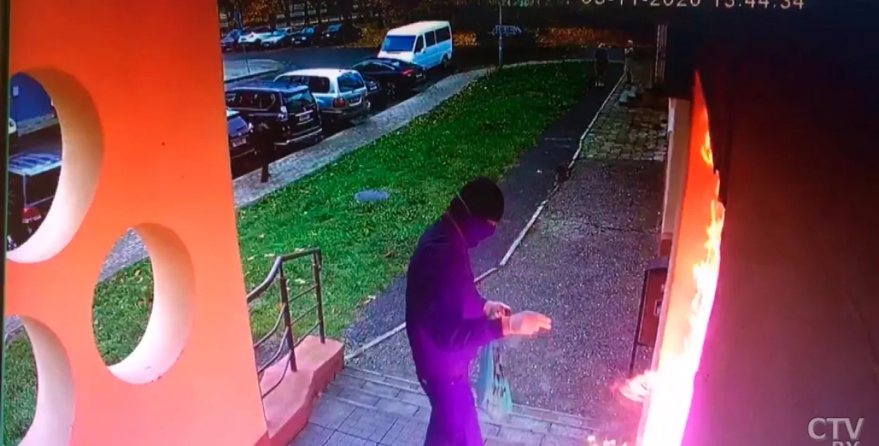 Гродненец поджег двери "опорки" / СТВ