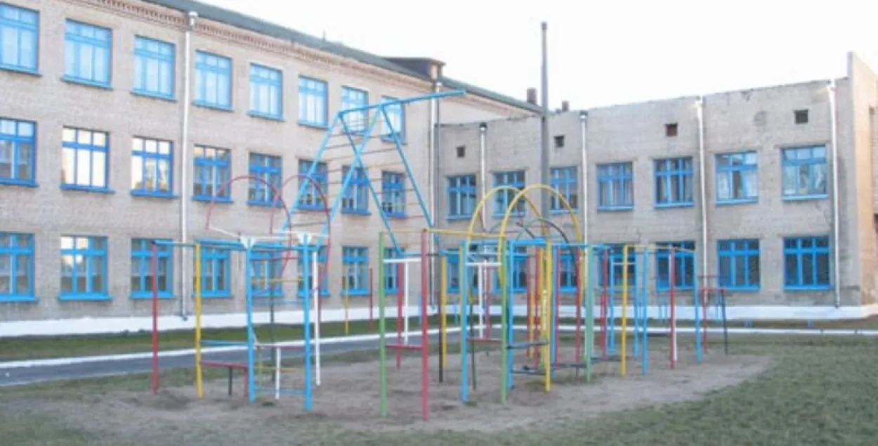 У Асіповічах праз пагрозу пажару эвакуявалі цэлую школу