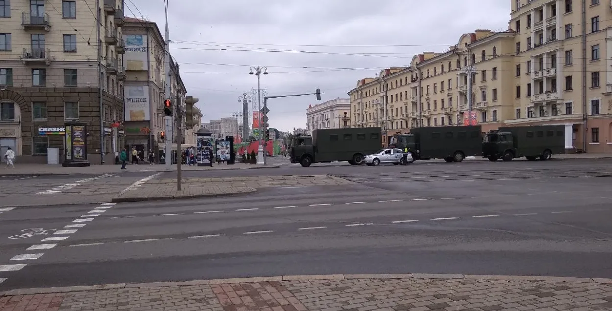 Дзень незалежнасці па сцэнары Лукашэнкі: аўтазакі перакрылі цэнтр Мінска