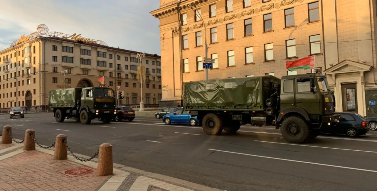 Милиционеры насчитали 31 тысячу участников акций по всей Беларуси.