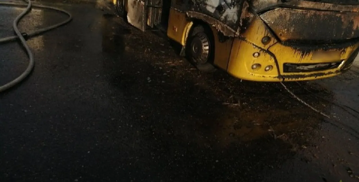 Пожар школьного автобуса в Климовичах / mchs.gov.by