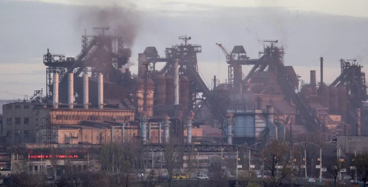 По "Азовстали" бьют бомбами&nbsp;/ УНИАН