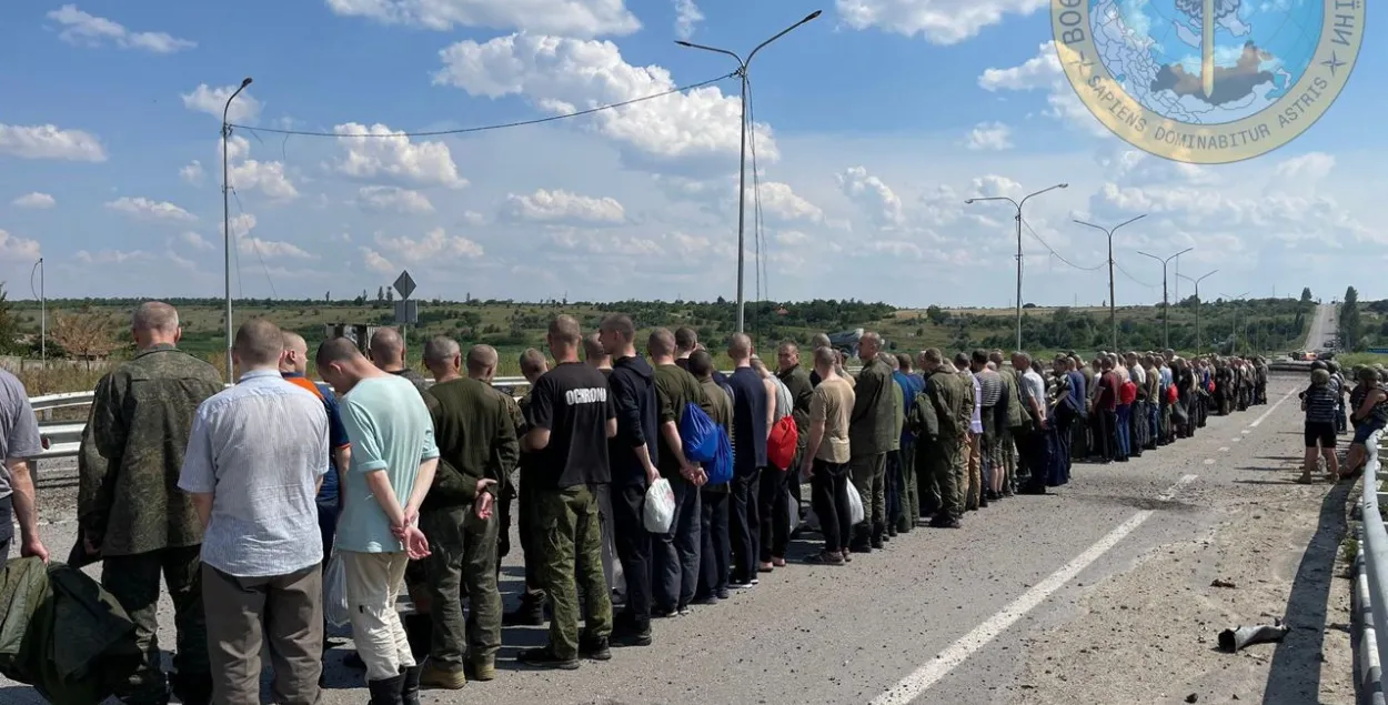 Освобождение "азовцев" и бои у Лисичанска — 127-е утро войны в Украине