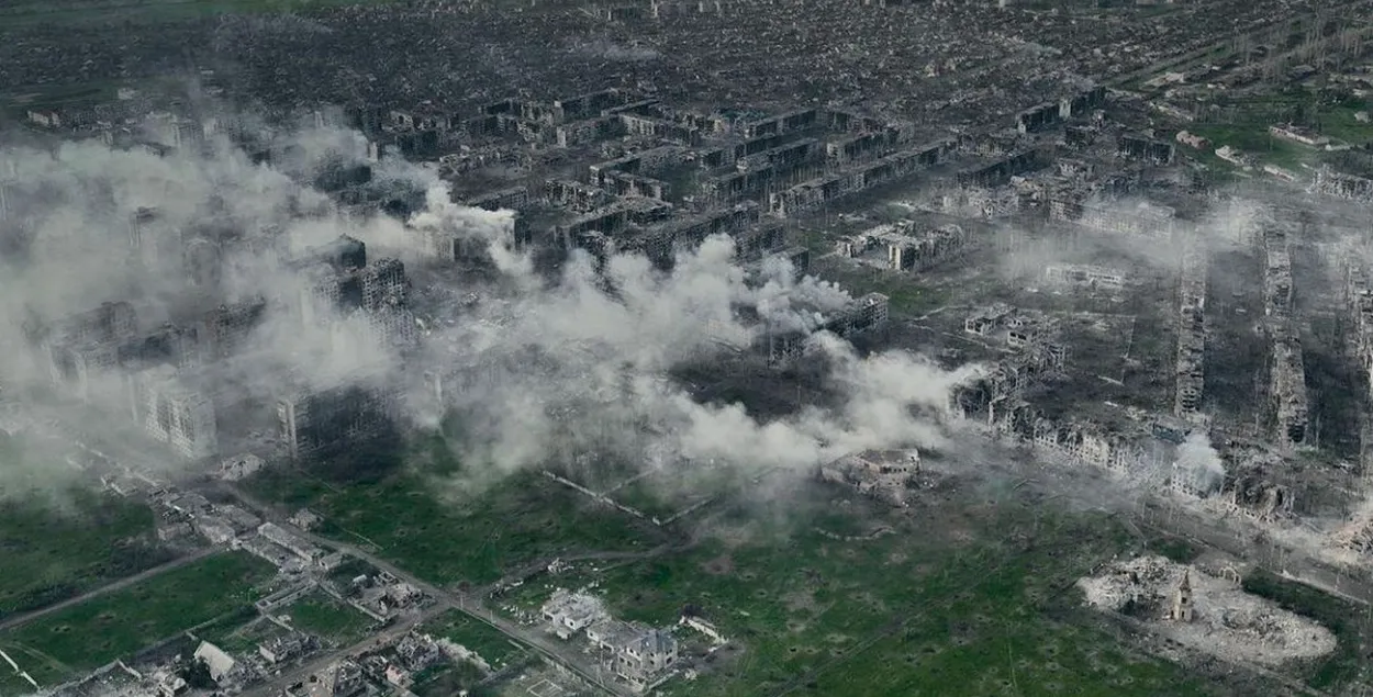 Разбураны Бахмут / Канстанцін і Улада Ліберавы
