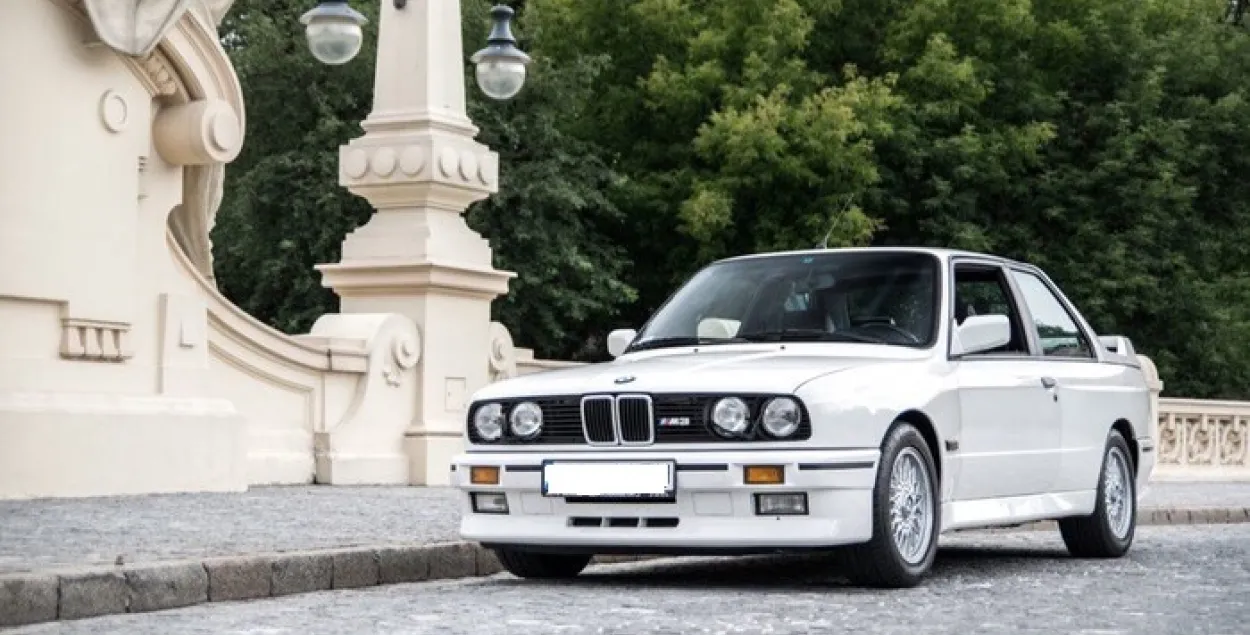 BMW из 90-х.