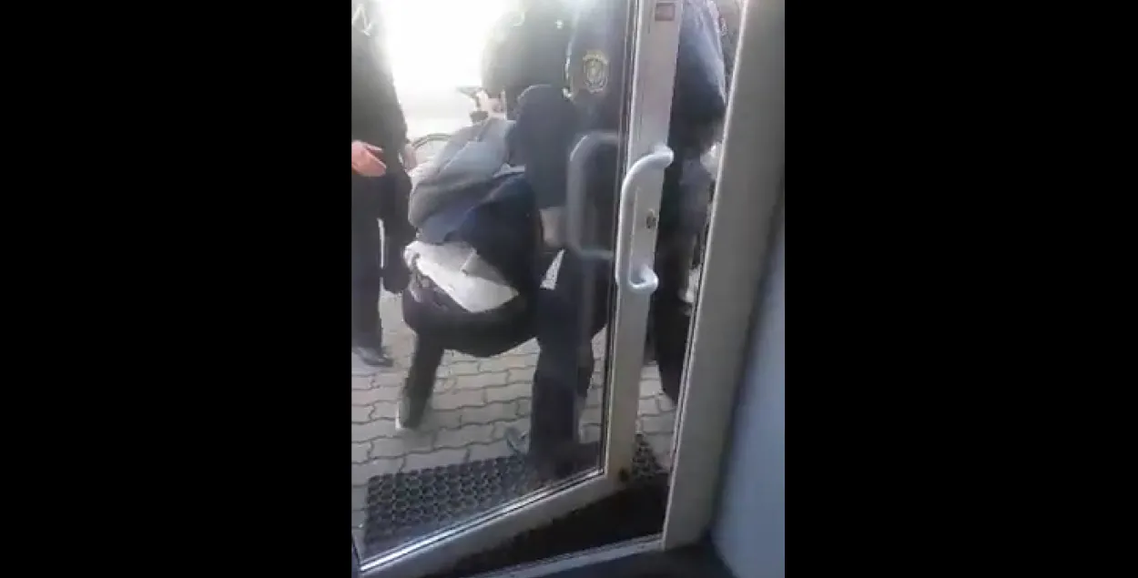 Кадр из видео