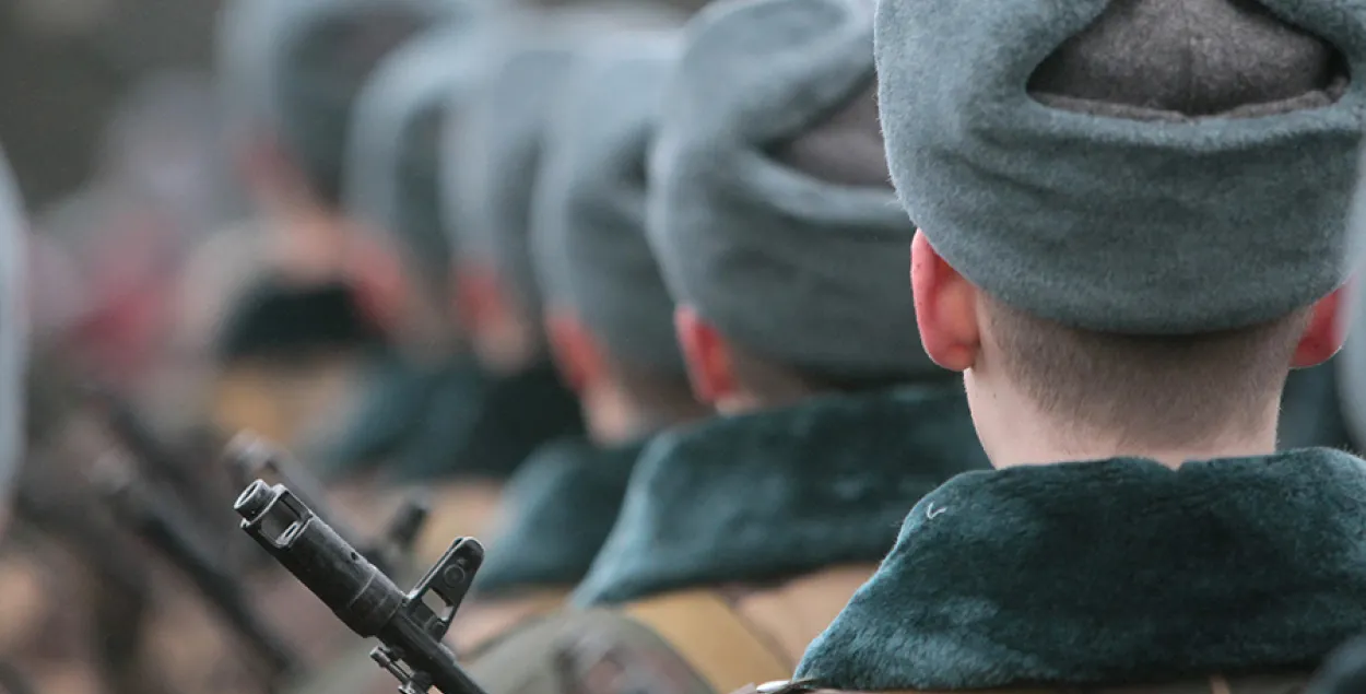 Макараў распавёў, колькі суіцыдаў было сёлета ў беларускім войску