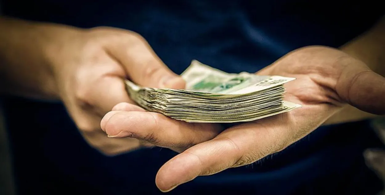 Дзіцячы футбольны трэнер браў з дзяцей грошы за арэнду бясплатнага памяшкання