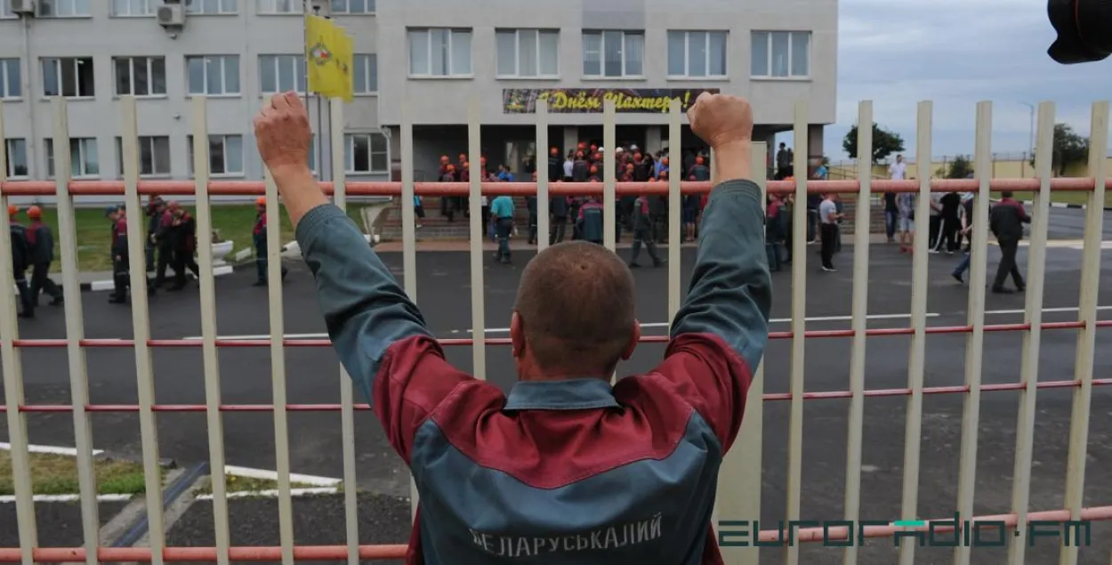 В Солигорске задержали активиста "Беларуськалия" Романа Леончика