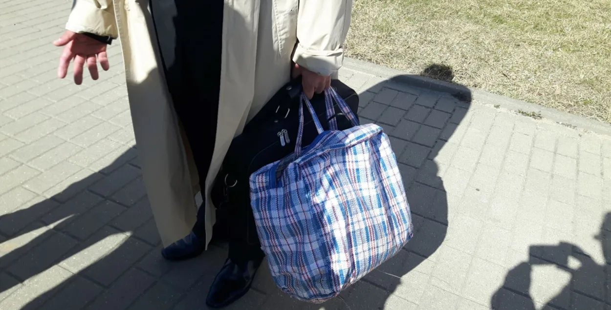 Паэт Славамір Адамовіч асуджаны на 2 гады хатняй "хіміі"