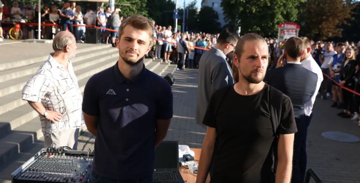 Па 10 сутак за песню Цоя "Перамен!"