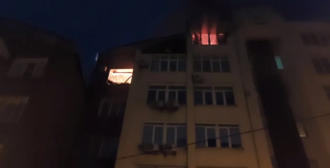 Пожар в Донецке после обстрела / @itsdonetsk
