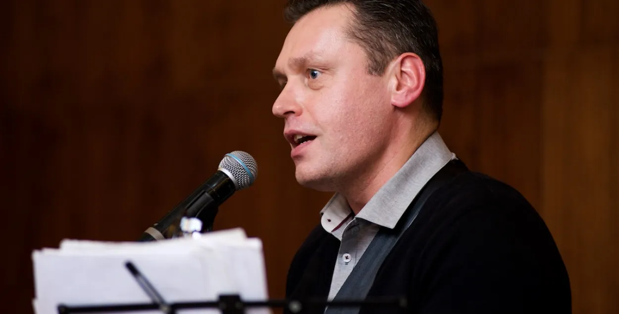 Зміцер Вайцюшкевіч стаў пісьменнікам! Пра гэты дэбют — у жывым эфіры ў 15.00