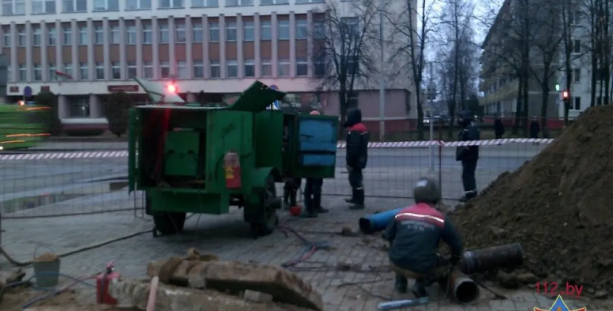 У Наваполацку ліквідавалі наступствы аварыі на трубаправодзе