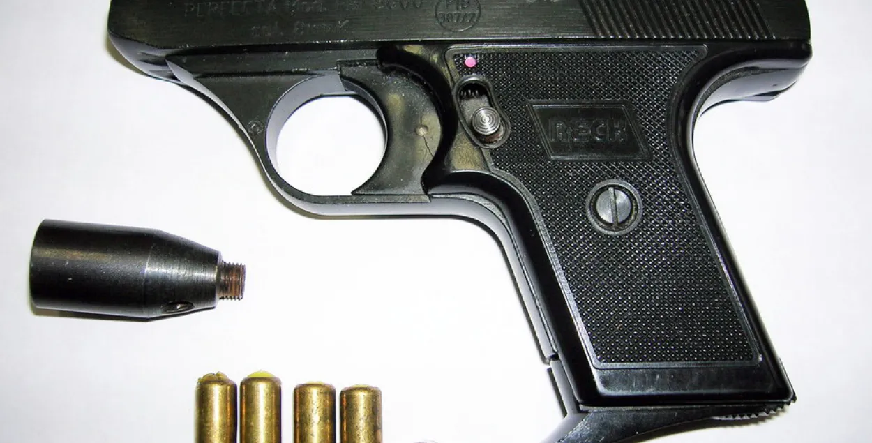 Жыхар Мінскай вобласці прыехаў з Украіны з пісталетам (фота, відэа)