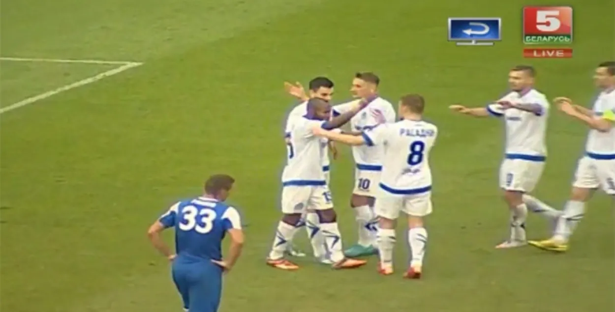 Футбалісты мінскага "Дынама" разграмілі брэсцкіх аднаклубнікаў