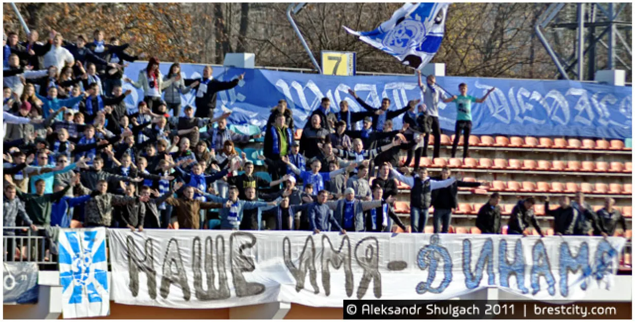 У Брэсце на футбольны матч не пусцілі заўзятара з дзіцячай каляскай