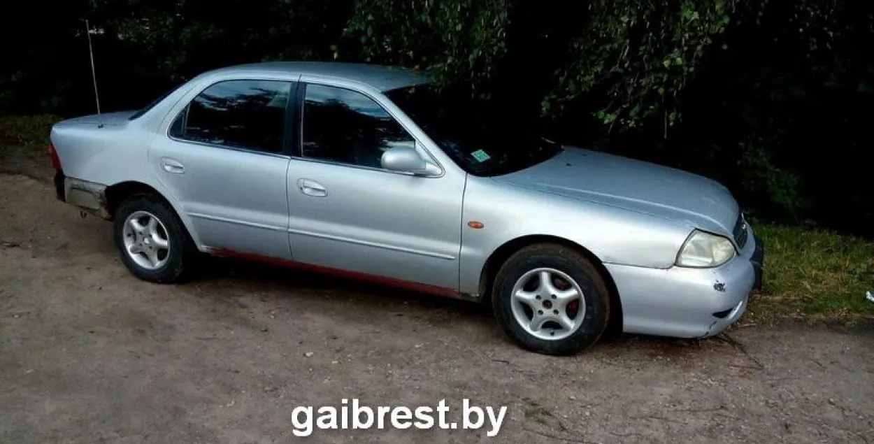 У п’янага кіроўцы падчас руху з аўтамабіля выпаў пасажыр