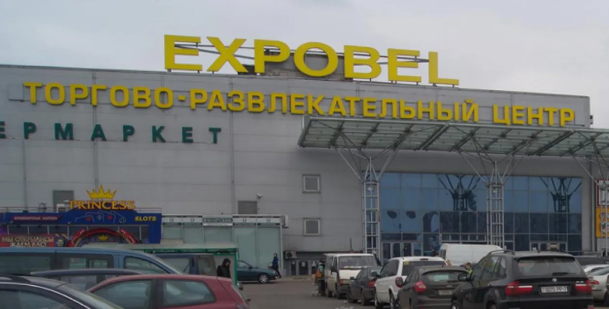 Движение транспорта по М3 рядом с "Экспобелом" временно ограничат днём 8 января