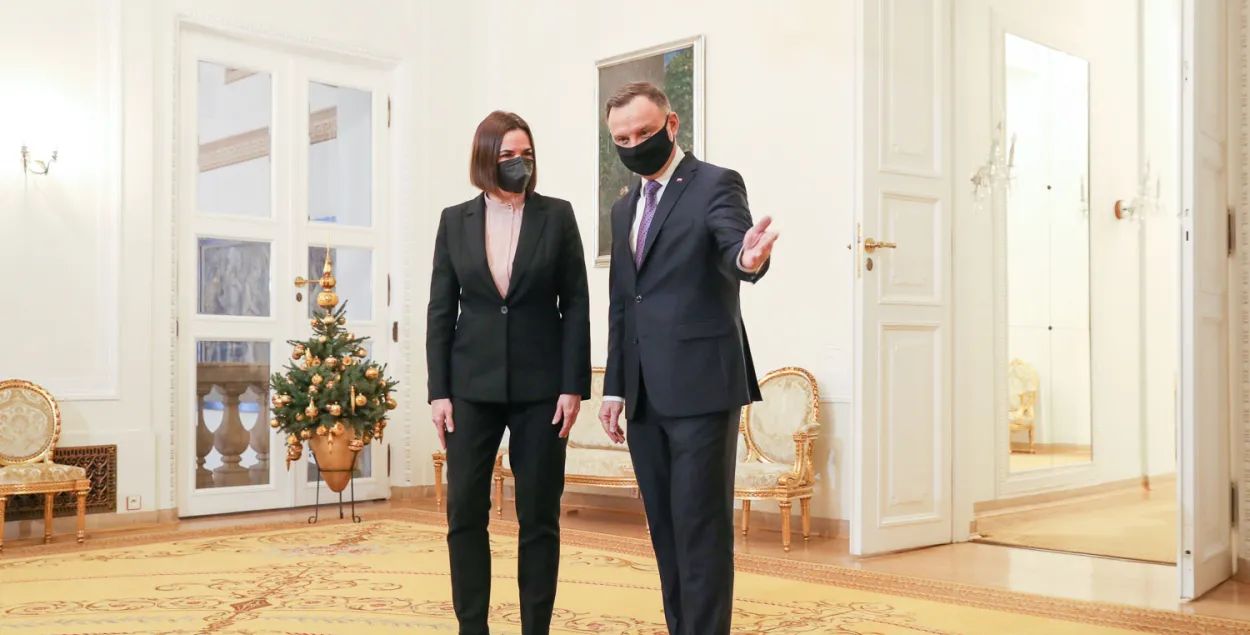 Ціханоўская абмеркавала з прэзідэнтам Польшчы сітуацыю з палітвязнямі ў Беларусі