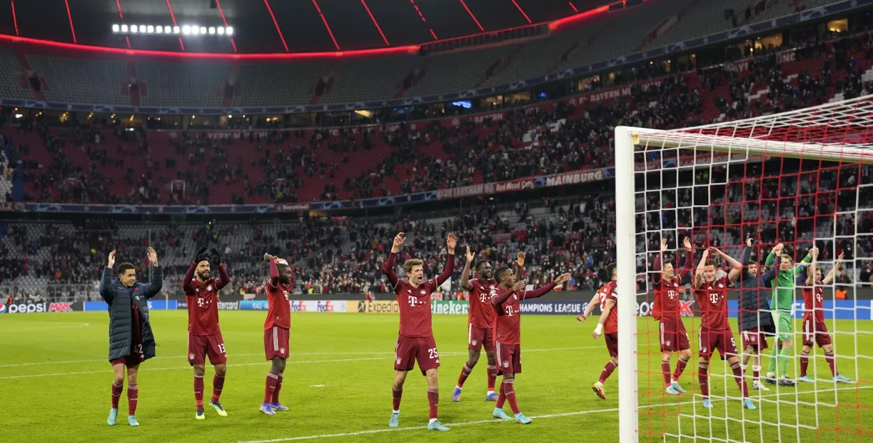 "Бавария" празднует победу / twitter.com/FCBayern