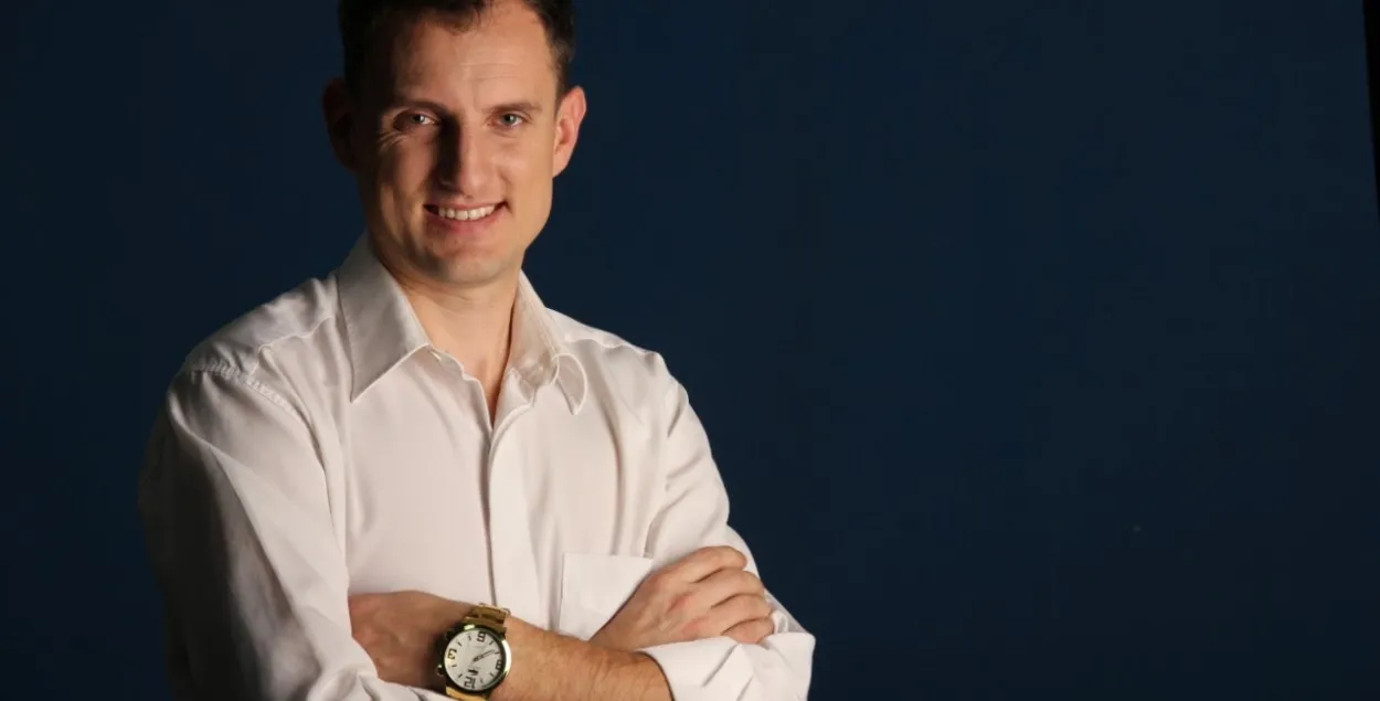 Провластный блогер стримил с митинга, но милиция не нашла правонарушений