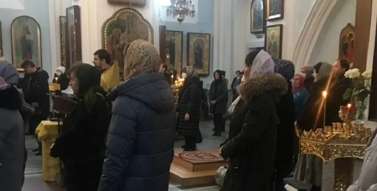 У Мінску АМАП затрымаў некалькі маці салдат — маліліся ў царкве за мір