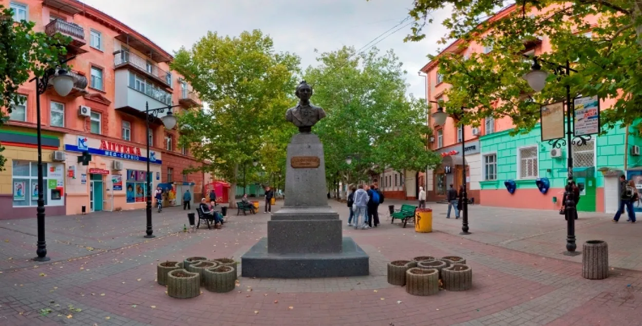 Бюст Суворова стоял в Херсоне на одноименной улице, а теперь пропал /&nbsp;khersonregion.com

