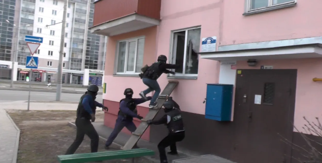Момент задержания наркоторговца / gomel.mvd.gov.by