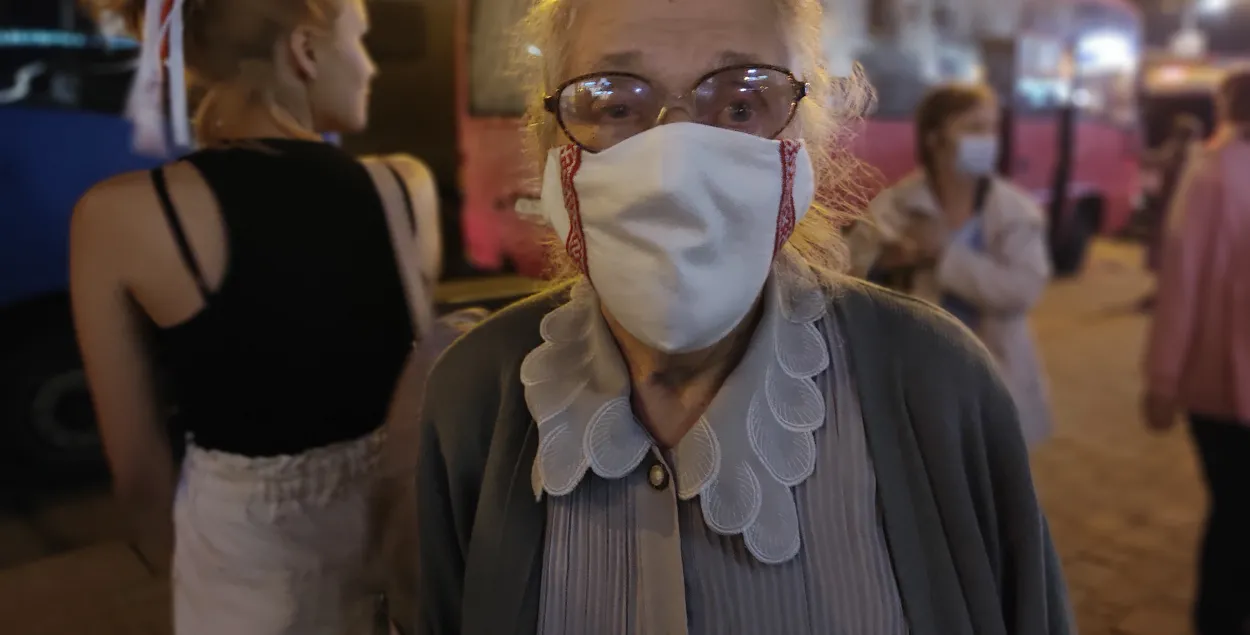 “За что так с нами?”: почему бабушка в 82 года выходит на акции протеста 