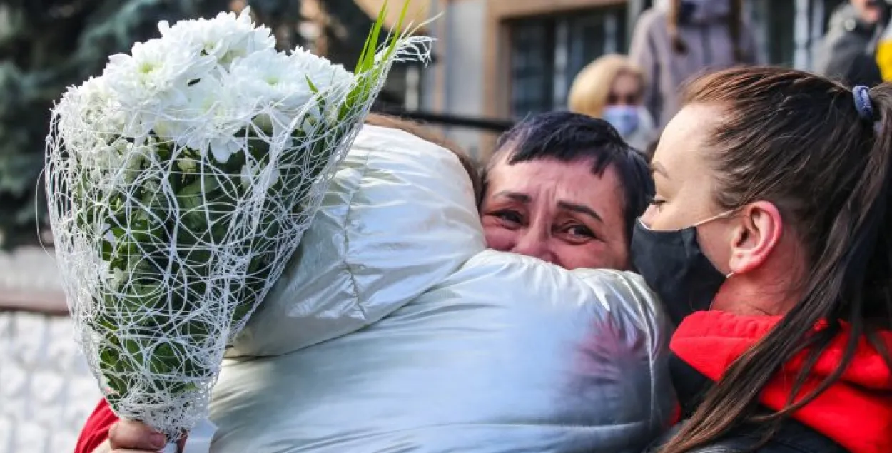 У Маладзечне выйшлі на волю асуджаныя па "Справе лыжнікаў"