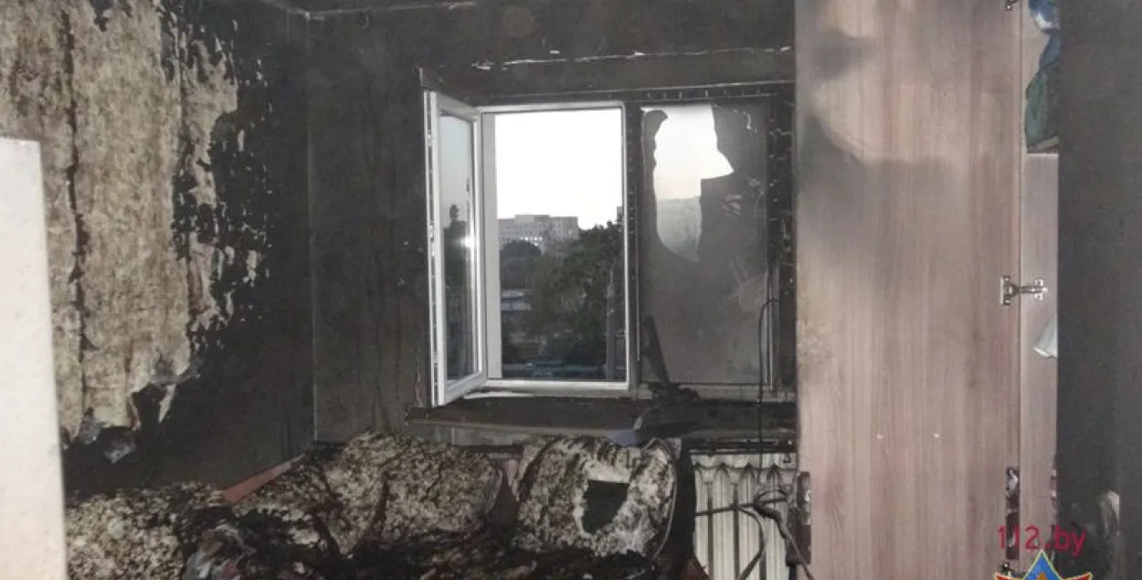 У Мінску ўначы гарэў інтэрнат трамвайнага парку (фота)