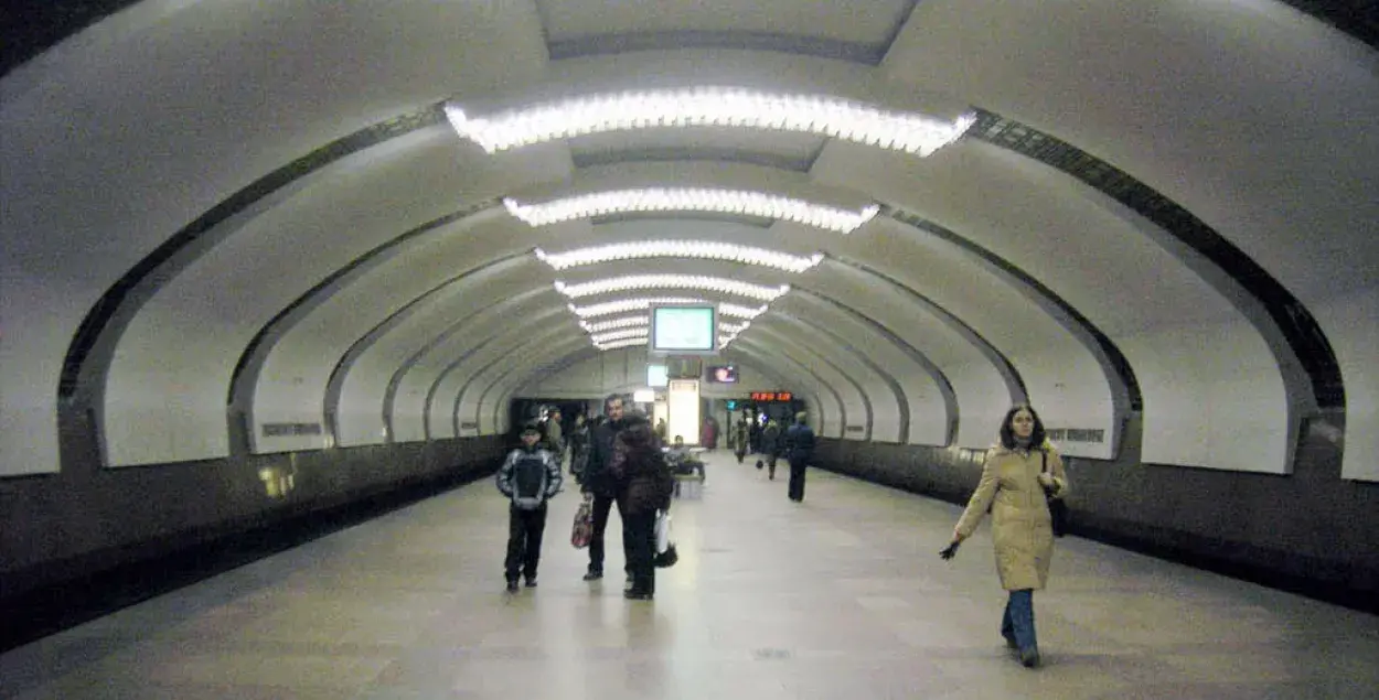 На станцыі метро “Інстытут культуры” памёр пасажыр