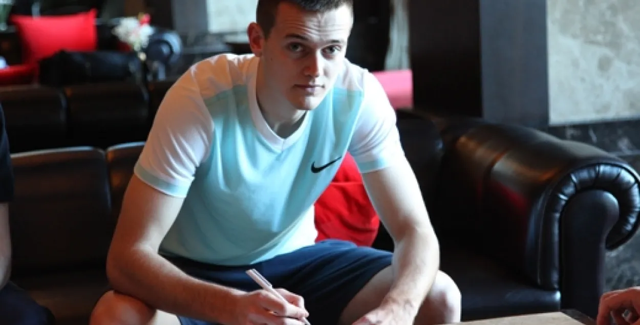 Сербскі паўабаронца Мірка Іваніч стаў гульцом БАТЭ