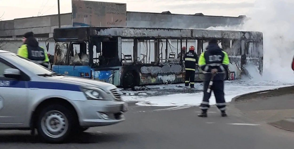 Автобус полностью сгорел / bobruisk.news