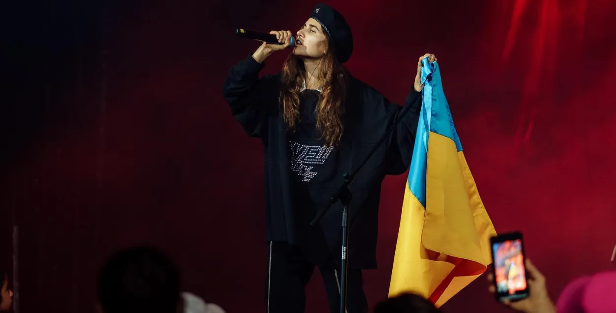 Фаварытка адбору Jerry Heil / notatky.com.ua