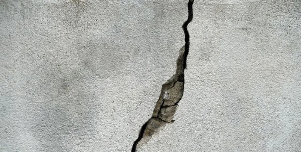 Смерць дзяўчынкі, на якую звалілася цагляная калона, расследуе Следчы камітэт