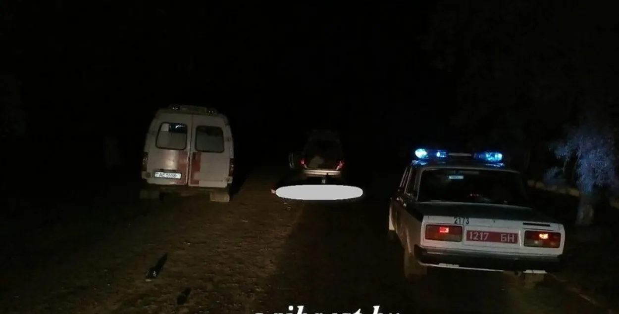 У Камянецкім раёне 18-гадовы хлопец загінуў падчас катання на капоце аўто