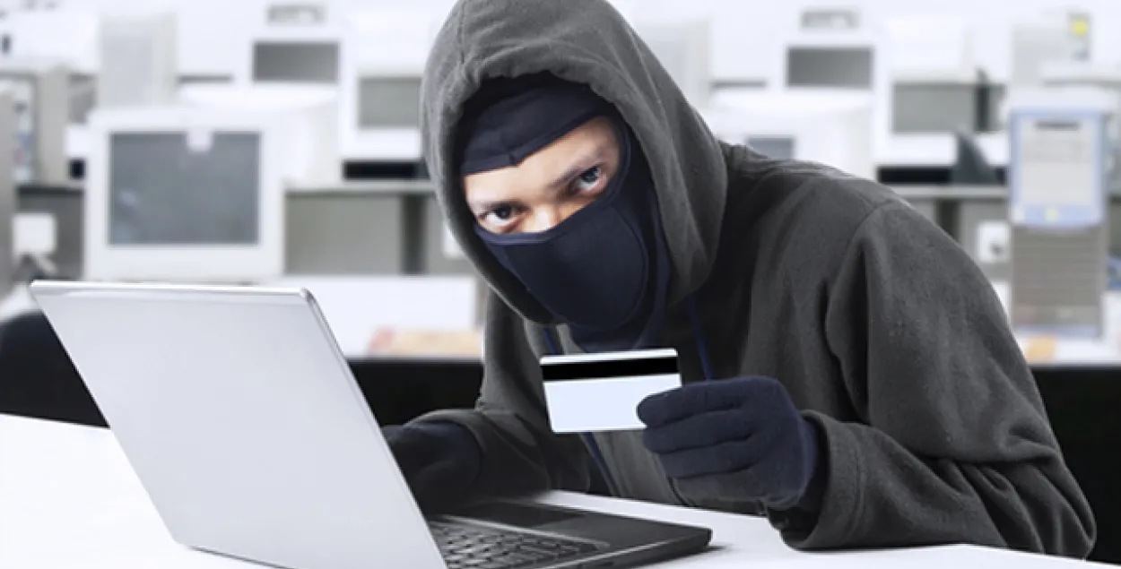 Чем больше карточек &mdash; тем больше преступлений с карточками.