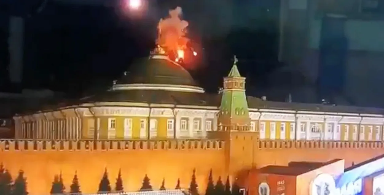 Дрон над Кремлем / кадр из видео
