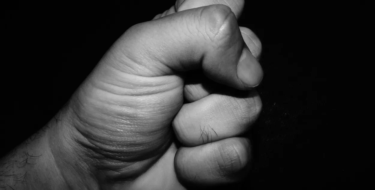 Жыхар Лідчыны да смерці збіў бацьку-пенсіянера