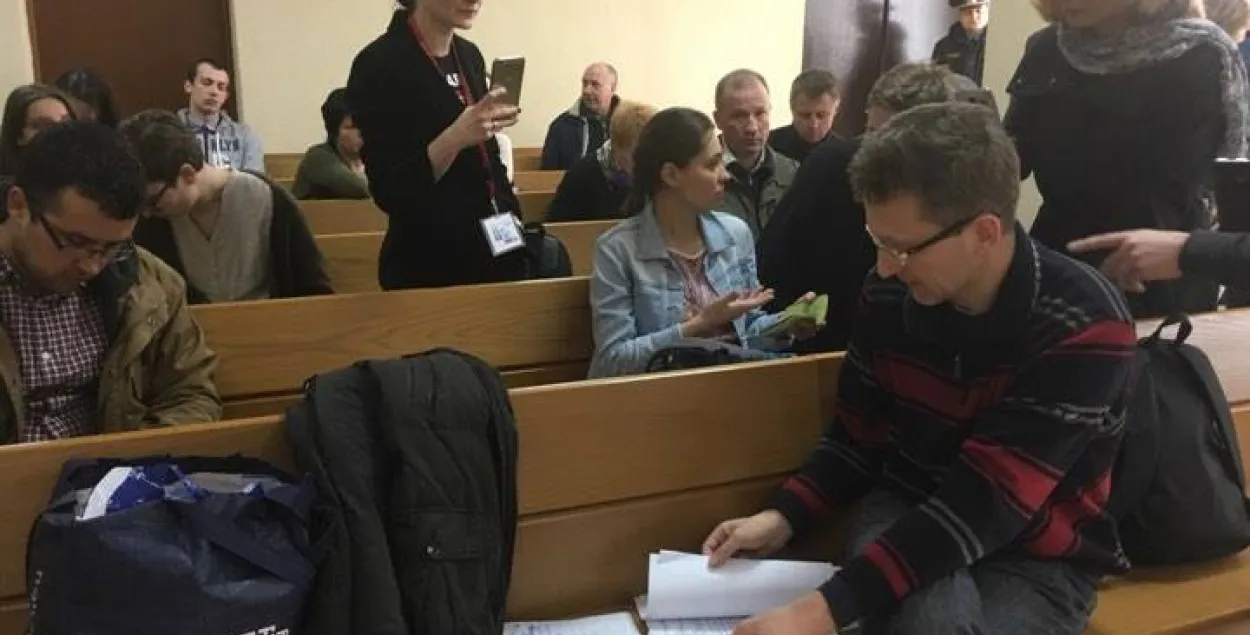 Фота: Ідзе суд над палітыкам Алесем Лагвінцом