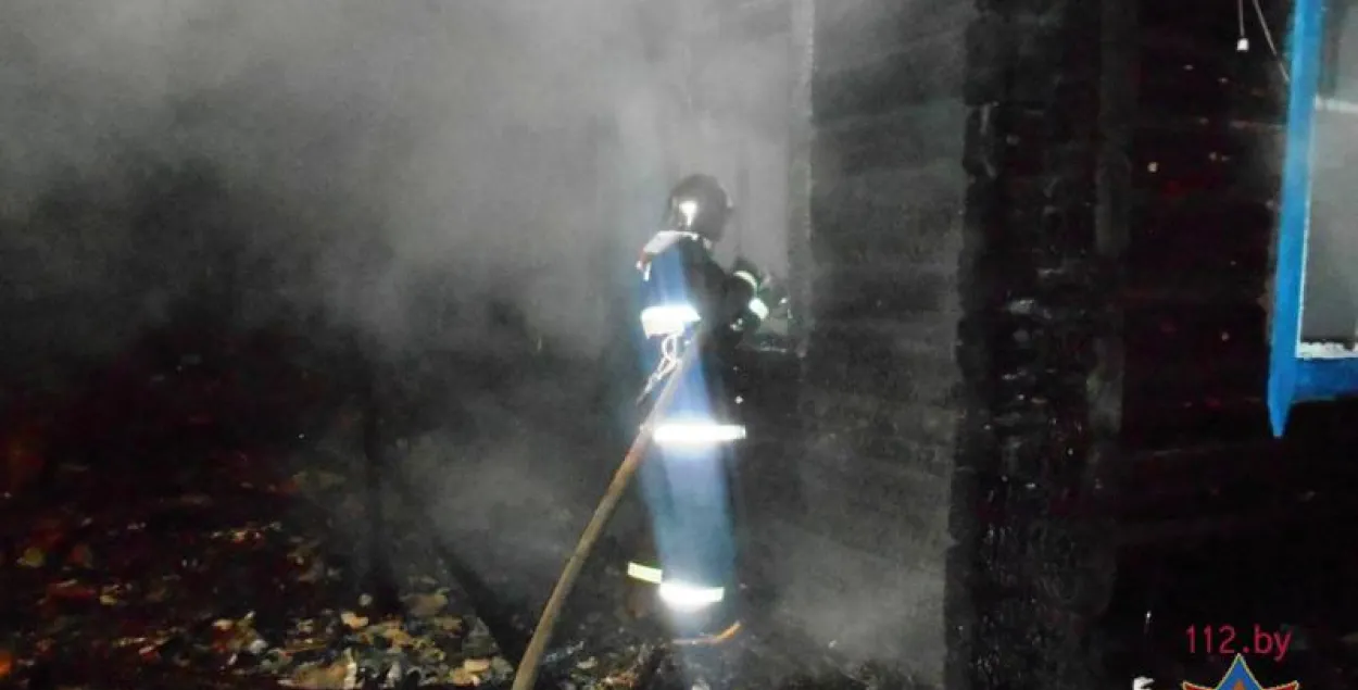 У Лельчыцкім раёне на пажары загінула пенсіянерка (фота)