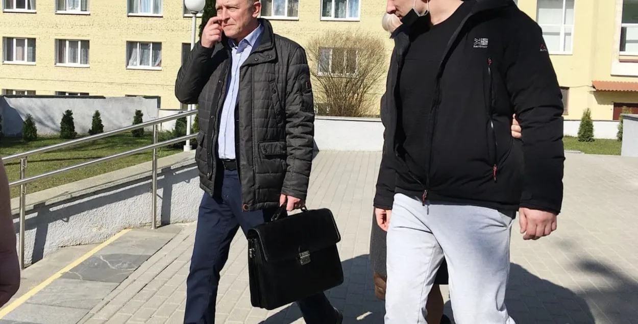 Жителю Минска присудили пять лет "химии" за комментарии о милиции