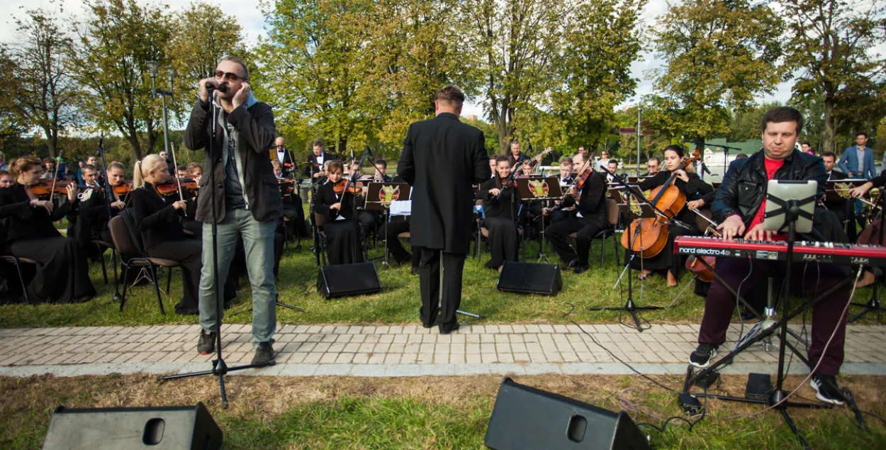 Фотарэпартаж з выступу ў мінскім парку "J:морс" і прэзідэнцкага аркестра