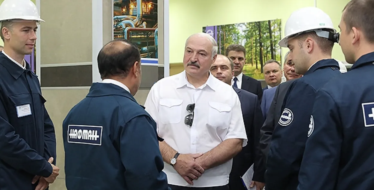 Александр Лукашенко на &quot;Нафтане&quot;&nbsp;/ president.gov.by