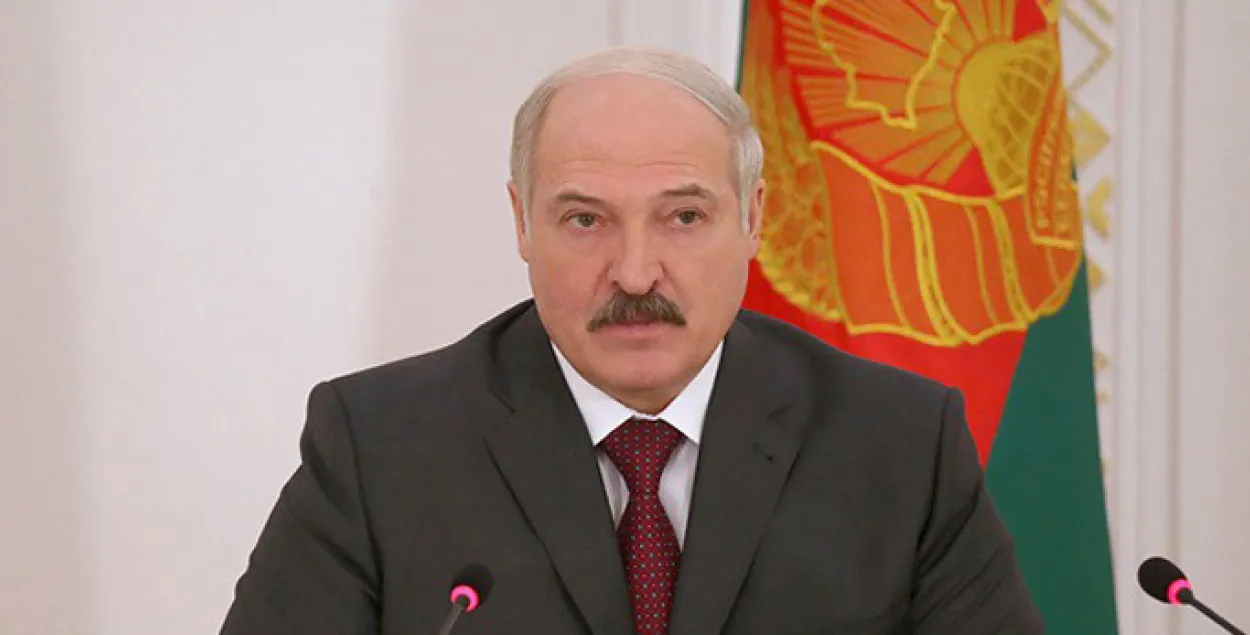 Лукашэнка патрабуе не імпартаваць у Беларусь жвір, крэйду, гіпс
