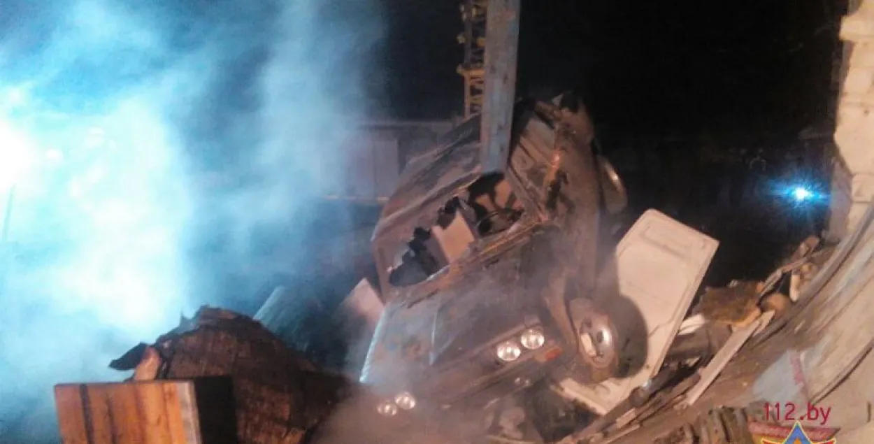 Падрабязнасці выбуху ў гаражах у Мачулішчах: тры чалавекі пацярпелі