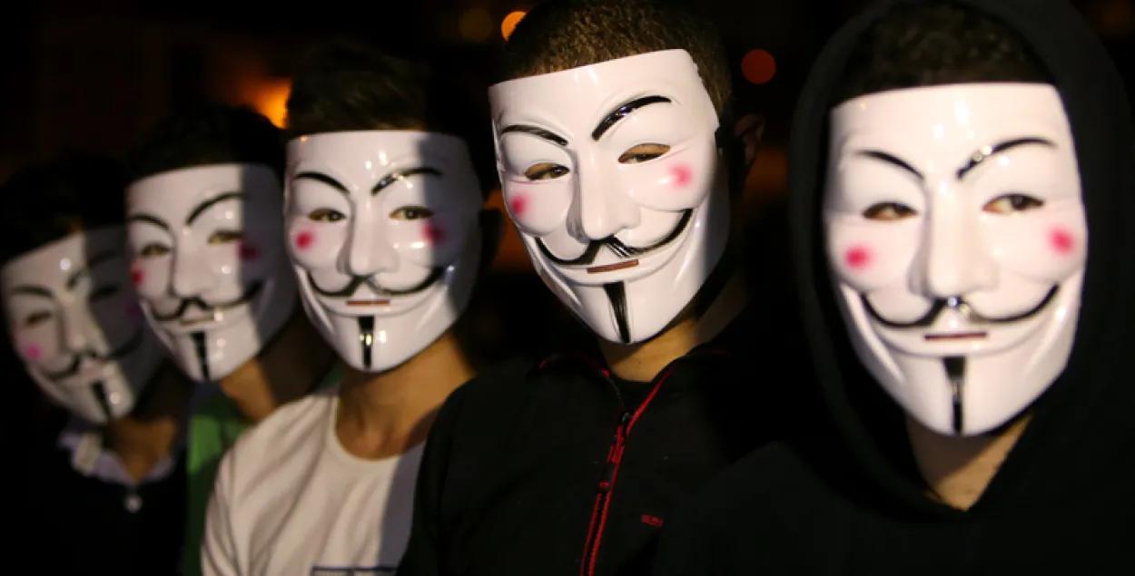 Мінчук выцыганіў у дзяўчыны 10 тысяч долараў — нібыта, набываў ёй аўто